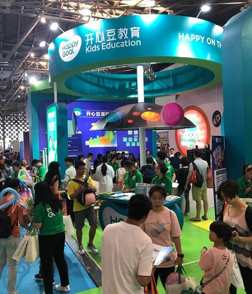 开心豆成为“亲子奇妙日”百余品牌中的耀眼之星